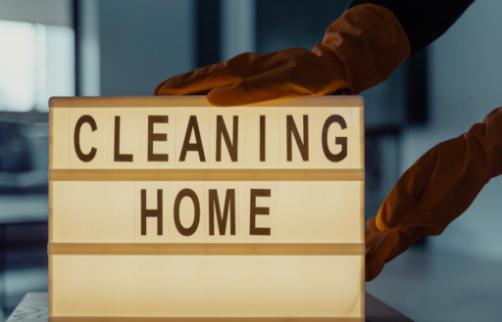 Limpieza de ventanas 101: Consejos para propietarios que quieren hacerlo ellos mismos